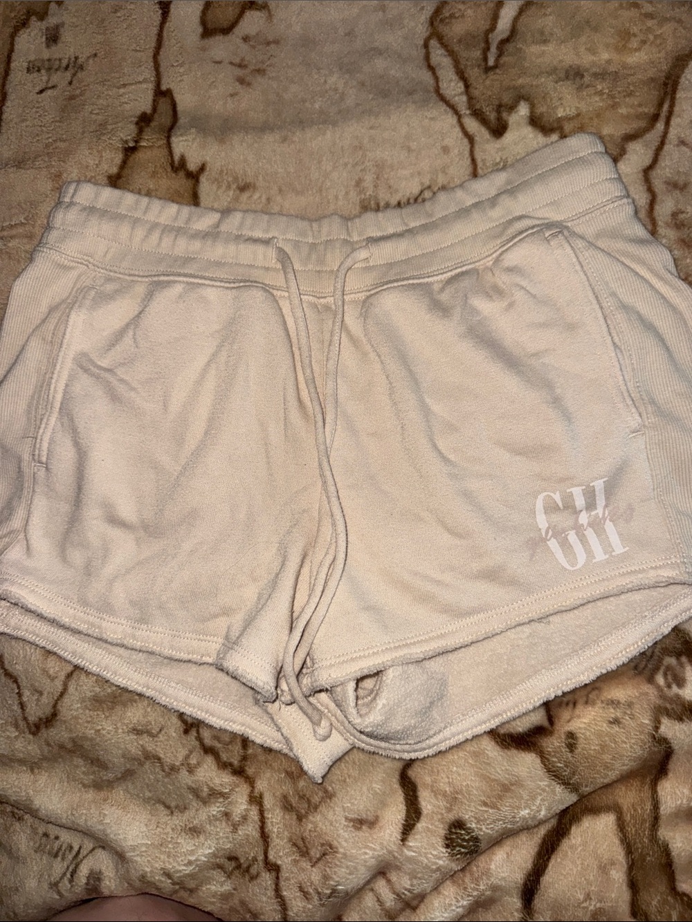 🖤Gilly Hicks Cream Terry Athletic Lounge Shorts size S🖤
